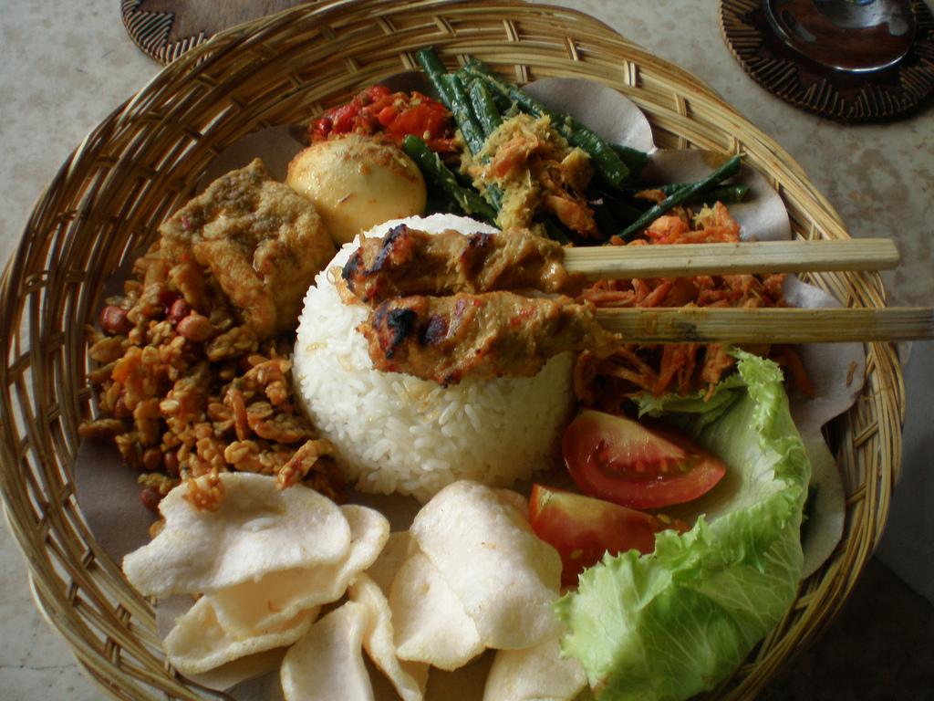 Vegetarian nasi campur